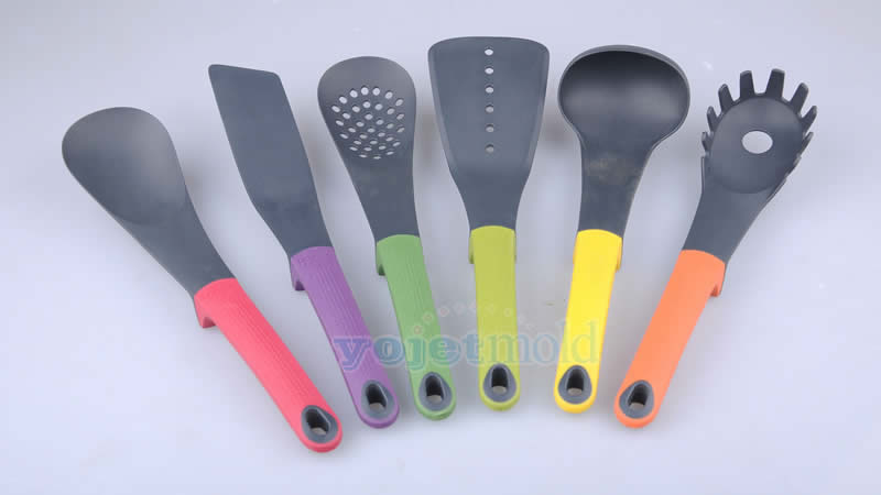 Multi color spatula